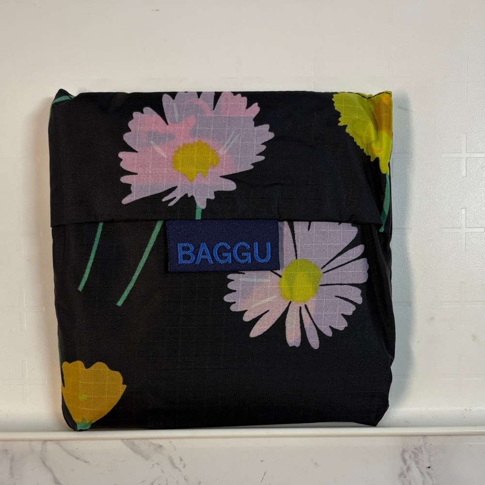 BAGGU Black with Multicolor Floral Reusable Bag - Picture 3 of 5